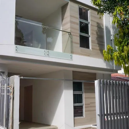Esmeralda House Apartment